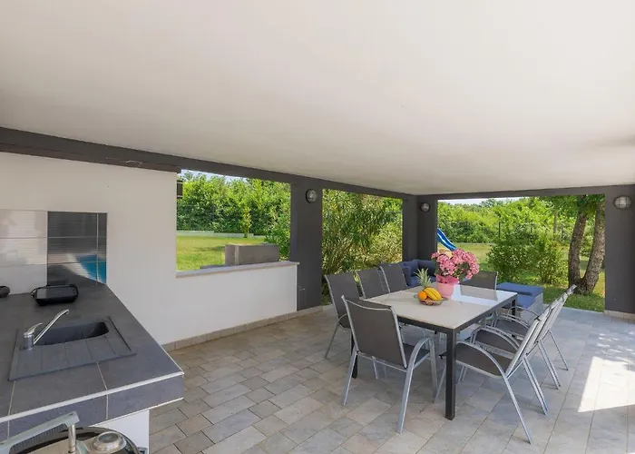Mirna By Interhome *