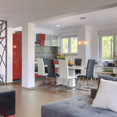 Mirna By Interhome