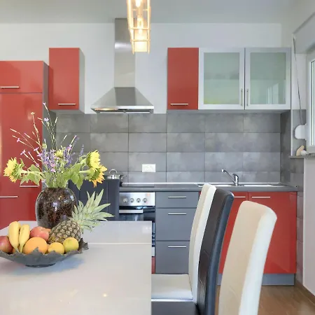 Mirna By Interhome